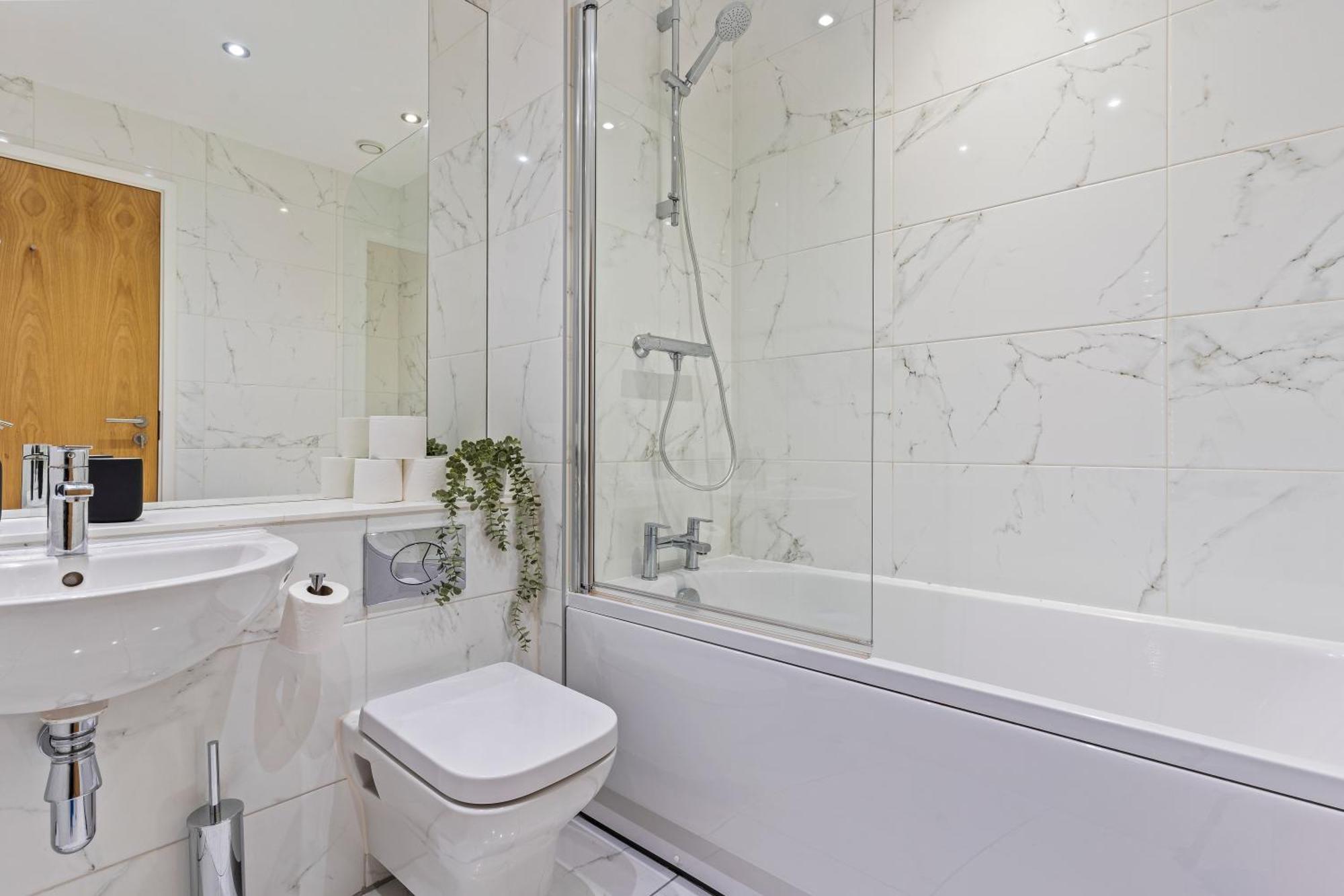 The Shanti Suite- - Parking - Netflix Apartment Birmingham